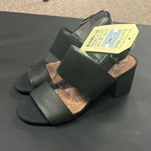 NWT Toms Poppy Black Leather Heeled Sandals